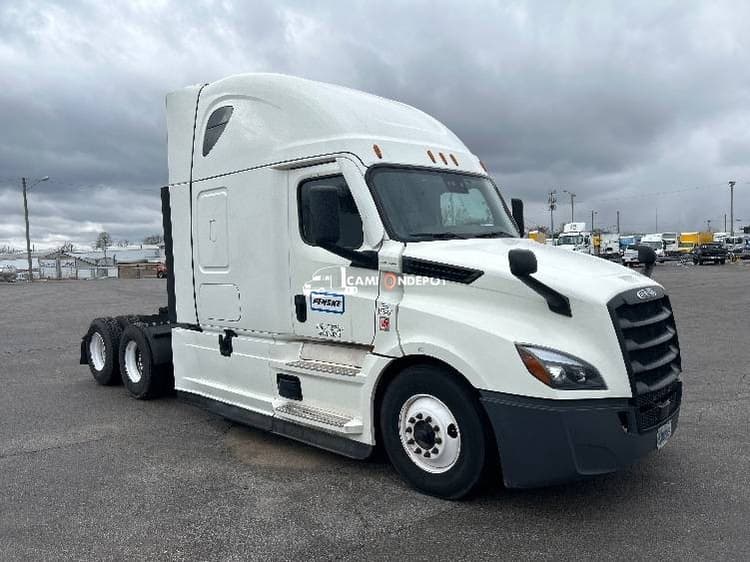 2020 Freightliner T12664ST Sleeper Trucks
