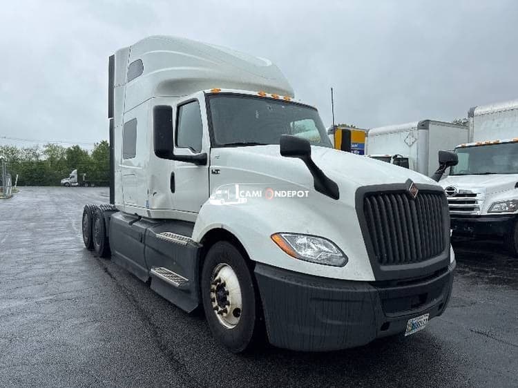 2022 International LT625 Sleeper Trucks