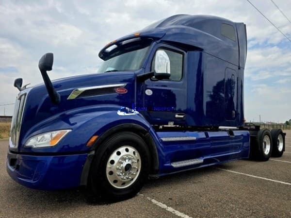 2023 Peterbilt 579 Sleeper Trucks