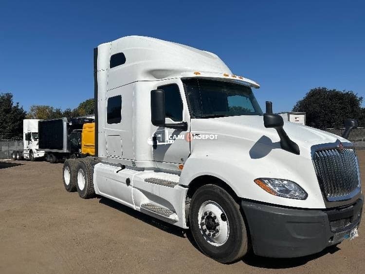 2019 International LT625 Sleeper Trucks