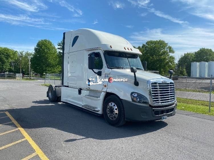 2018 Freightliner Cascadia 12542ST Sleeper Trucks