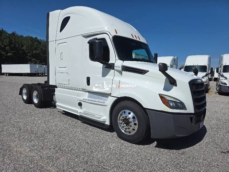 2019 Freightliner T12664ST Sleeper Trucks