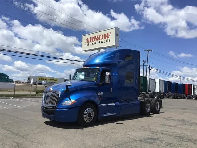2020 International LT625 Sleeper Trucks