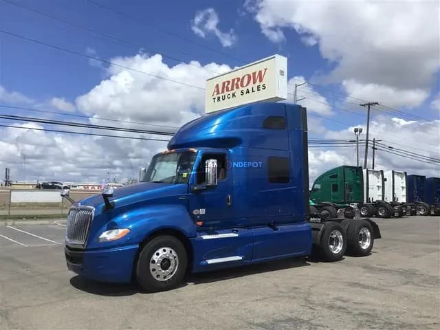 2020 International LT625 Sleeper Trucks