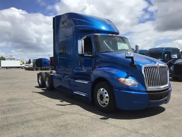2020 International LT625 Sleeper Trucks