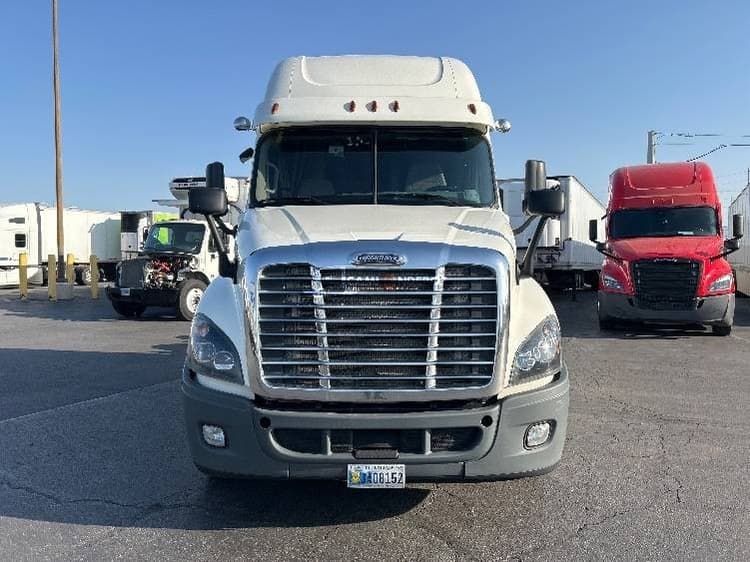 2019 Freightliner Cascadia 12564ST Sleeper Trucks