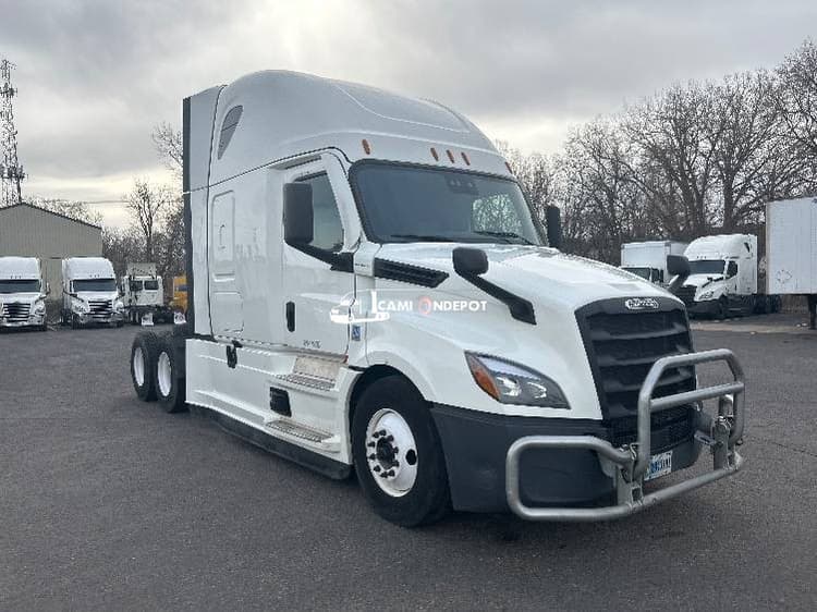 2020 Freightliner T12664ST Sleeper Trucks