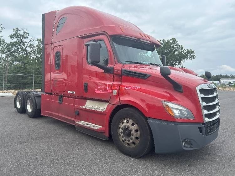 2020 Freightliner T12664ST Sleeper Trucks