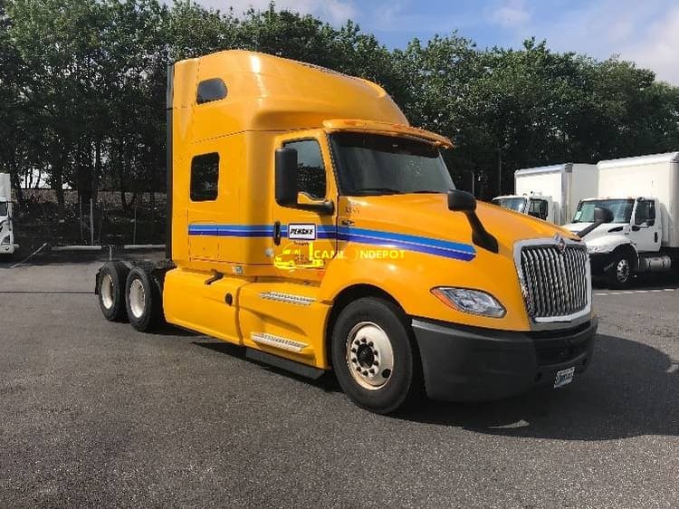 2020 International LT625 Sleeper Trucks