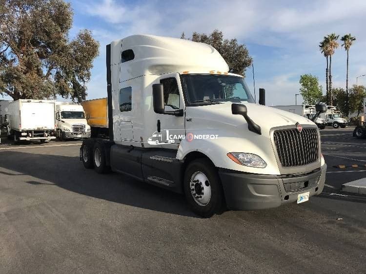 2022 International LT625 Sleeper Trucks