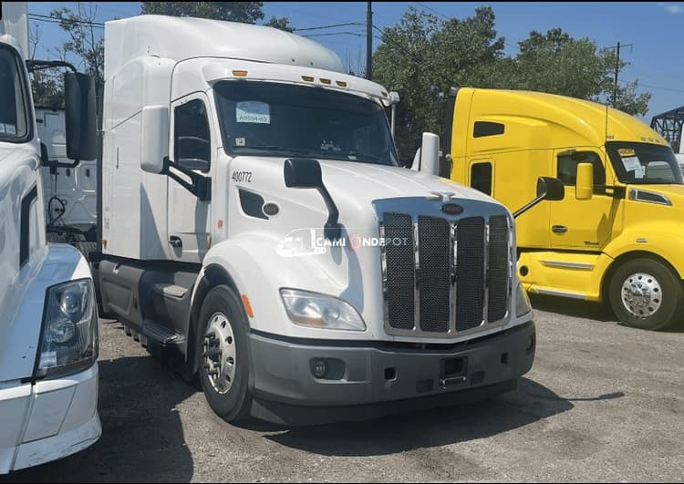 2016 Peterbilt 579 Sleeper Trucks