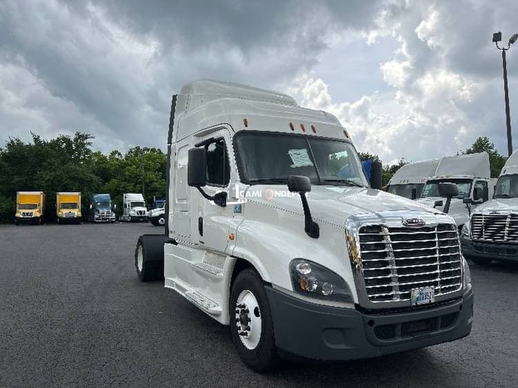 2019 Freightliner Cascadia 12542ST Sleeper Trucks