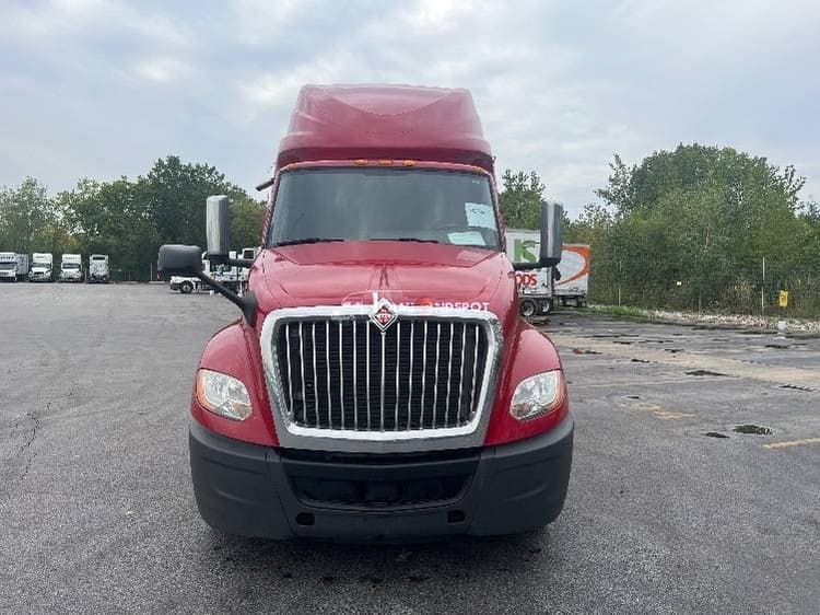 2019 International LT625 Sleeper Trucks