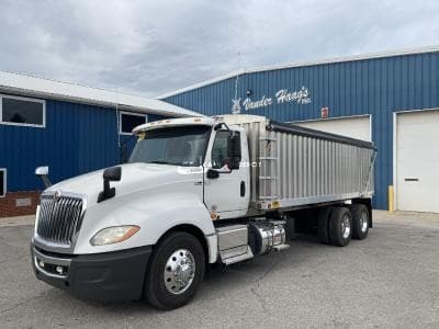2018 International  LT  Farm Trucks Grain Trucks