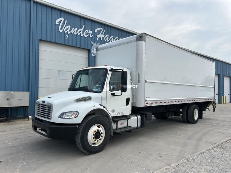 2019 Freightliner M2 106  Box Trucks