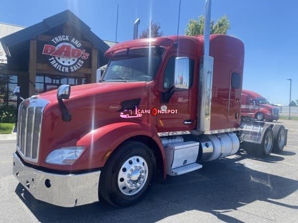 2017 Peterbilt 579 Sleeper Trucks