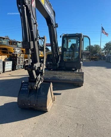 2023 Volvo ECR88D Other Aggregate Equipment