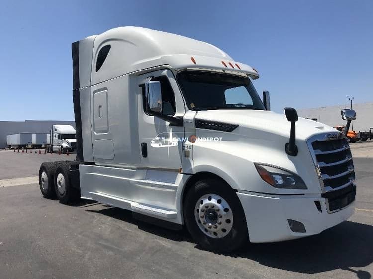 2019 Freightliner T12664ST Sleeper Tractor