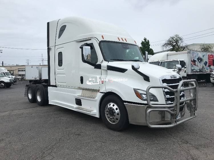 2020 Freightliner T12664ST Sleeper Tractor