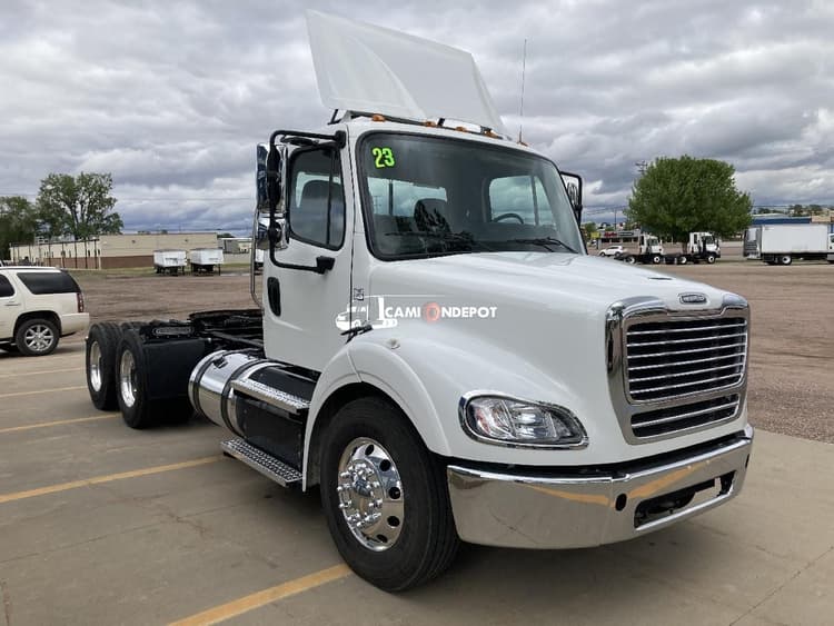 2023 Freightliner M2 112  Day Cab Trucks