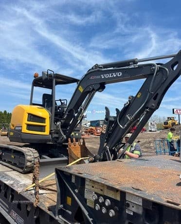 2023 Volvo ECR40D Other Aggregate Equipment