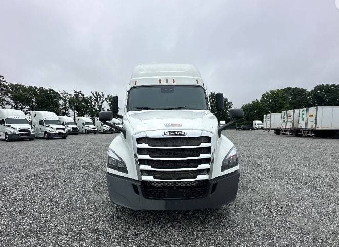 2021 Freightliner T12664ST Sleeper Trucks