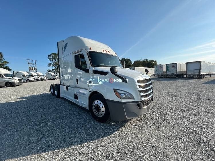 2021 Freightliner T12664ST Sleeper Trucks