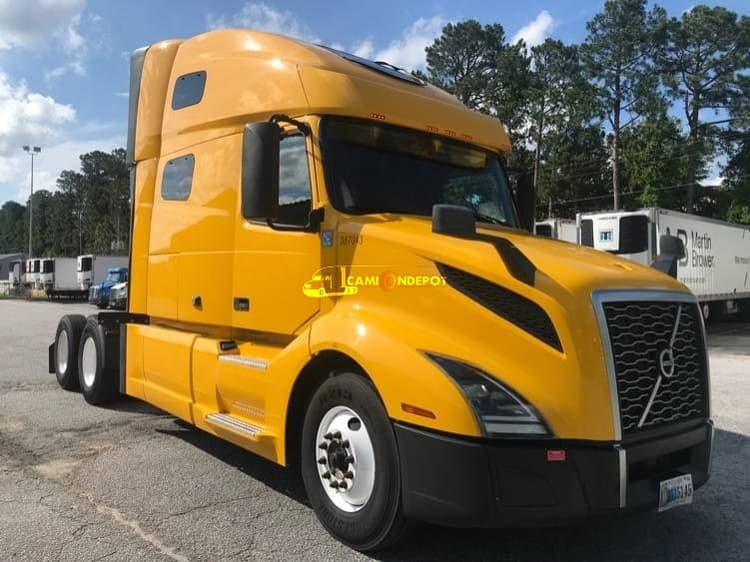 2022 Volvo VNL64760 Sleeper Trucks