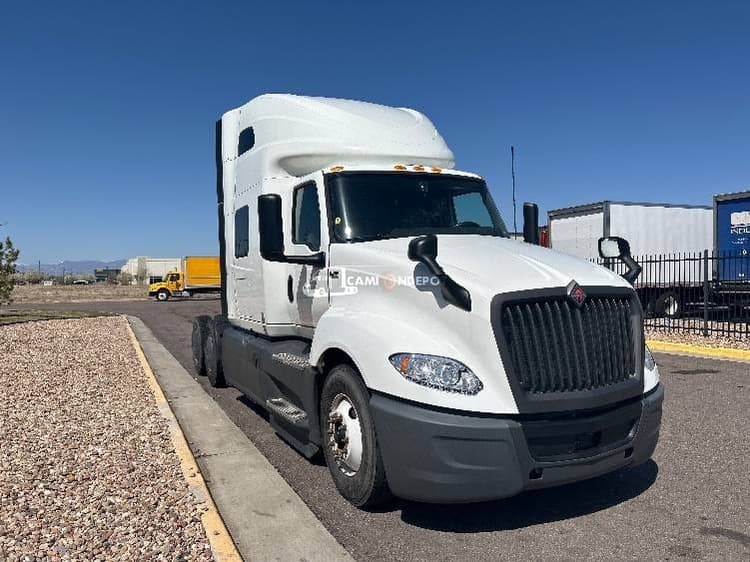 2022 International LT625 Sleeper Tractor