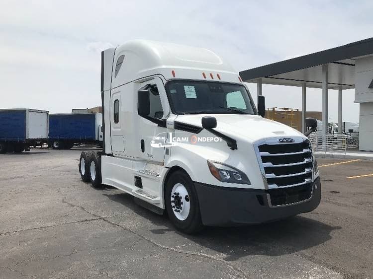 2022 Freightliner T12664ST Sleeper Tractor