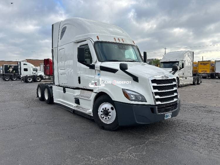 2022 Freightliner T12664ST Sleeper Tractor