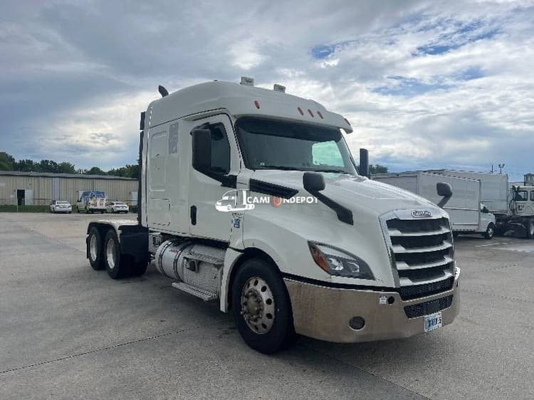 2019 Freightliner T12664ST Sleeper Tractor