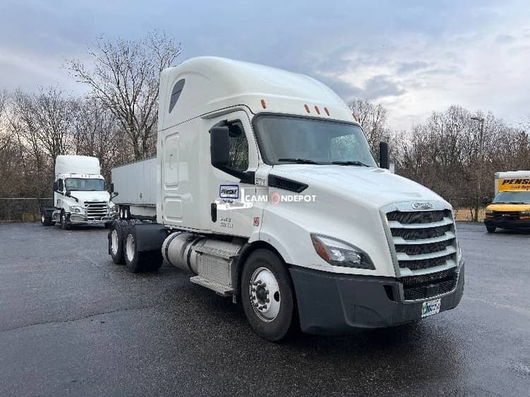 2020 Freightliner T11664ST Sleeper Trucks