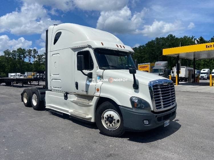 2020 Freightliner Cascadia 12564ST Sleeper Trucks