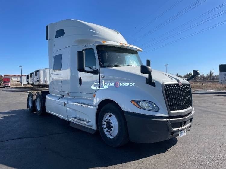 2020 International LT625 Sleeper Trucks