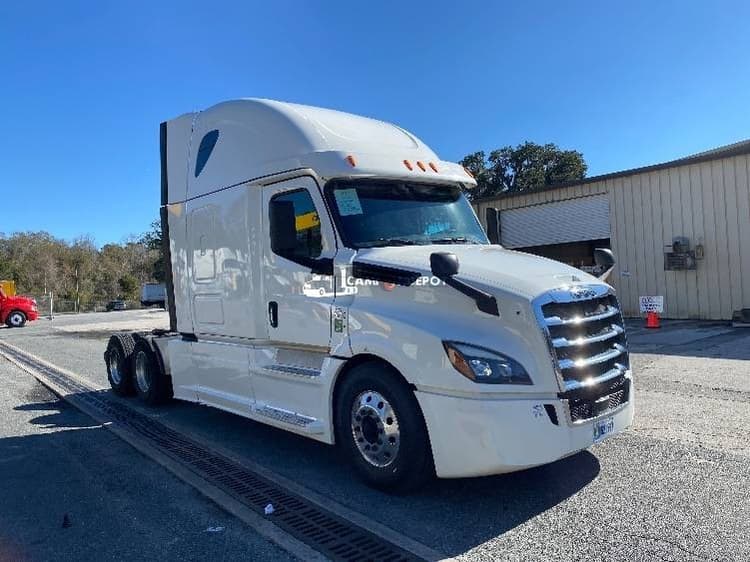 2020 Freightliner T12664ST Sleeper Trucks