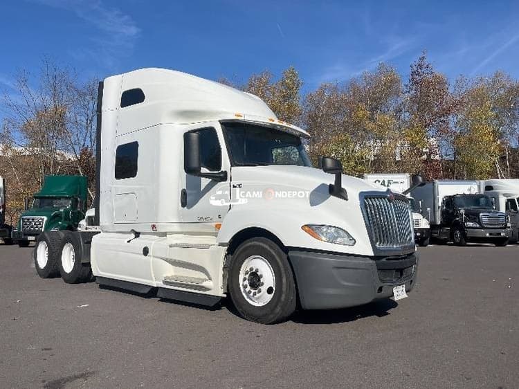 2019 International LT625 Sleeper Trucks