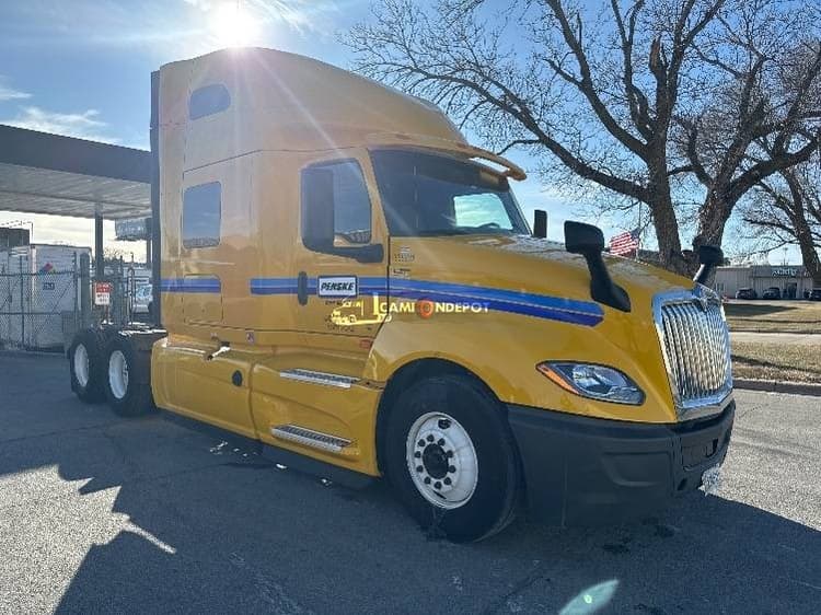 2020 International LT625 Sleeper Trucks