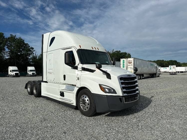 2021 Freightliner T12664ST Sleeper Tractor