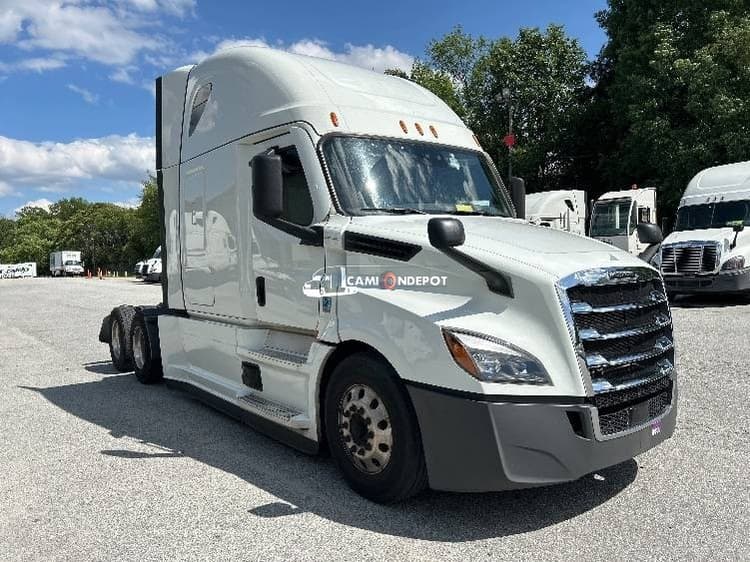 2021 Freightliner T12664ST Sleeper Tractor
