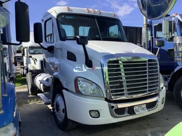 2014 Freightliner CASCADIA 113 Day Cab Trucks