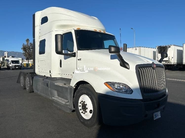 2022 International LT625 Sleeper Tractor