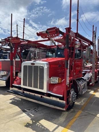 2023 Peterbilt 365 Car Hauler Trucks