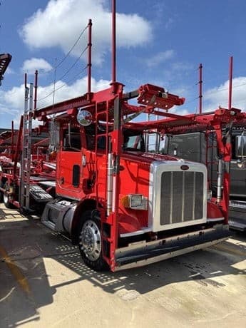 2023 Peterbilt 365 Car Hauler Trucks