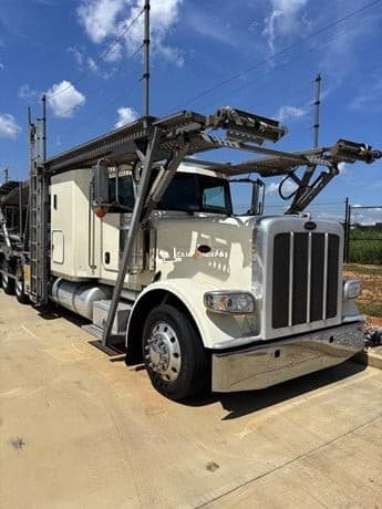 2022 Peterbilt 389 Car Hauler Trucks