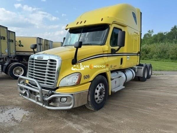 2017 Freightliner CASCADIA 125 Sleeper Trucks