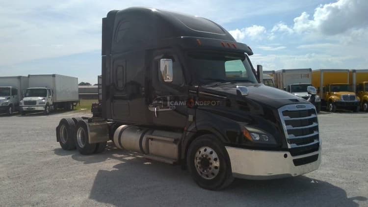 2020 Freightliner T12664ST Sleeper Tractor