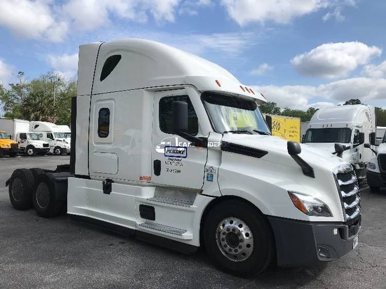 2020 Freightliner T12664ST Sleeper Tractor