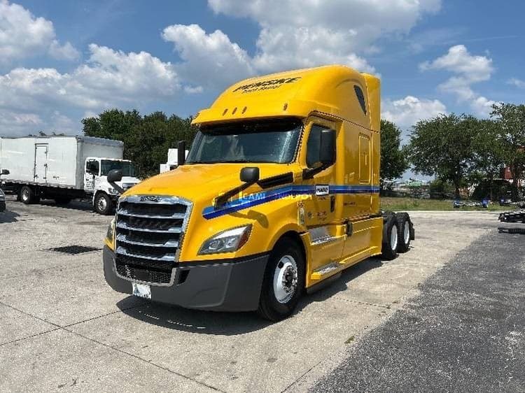 2020 Freightliner T12664ST Sleeper Tractor