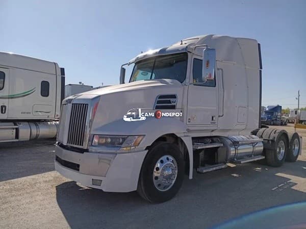 2017 Western Star 5700XE Sleeper Trucks